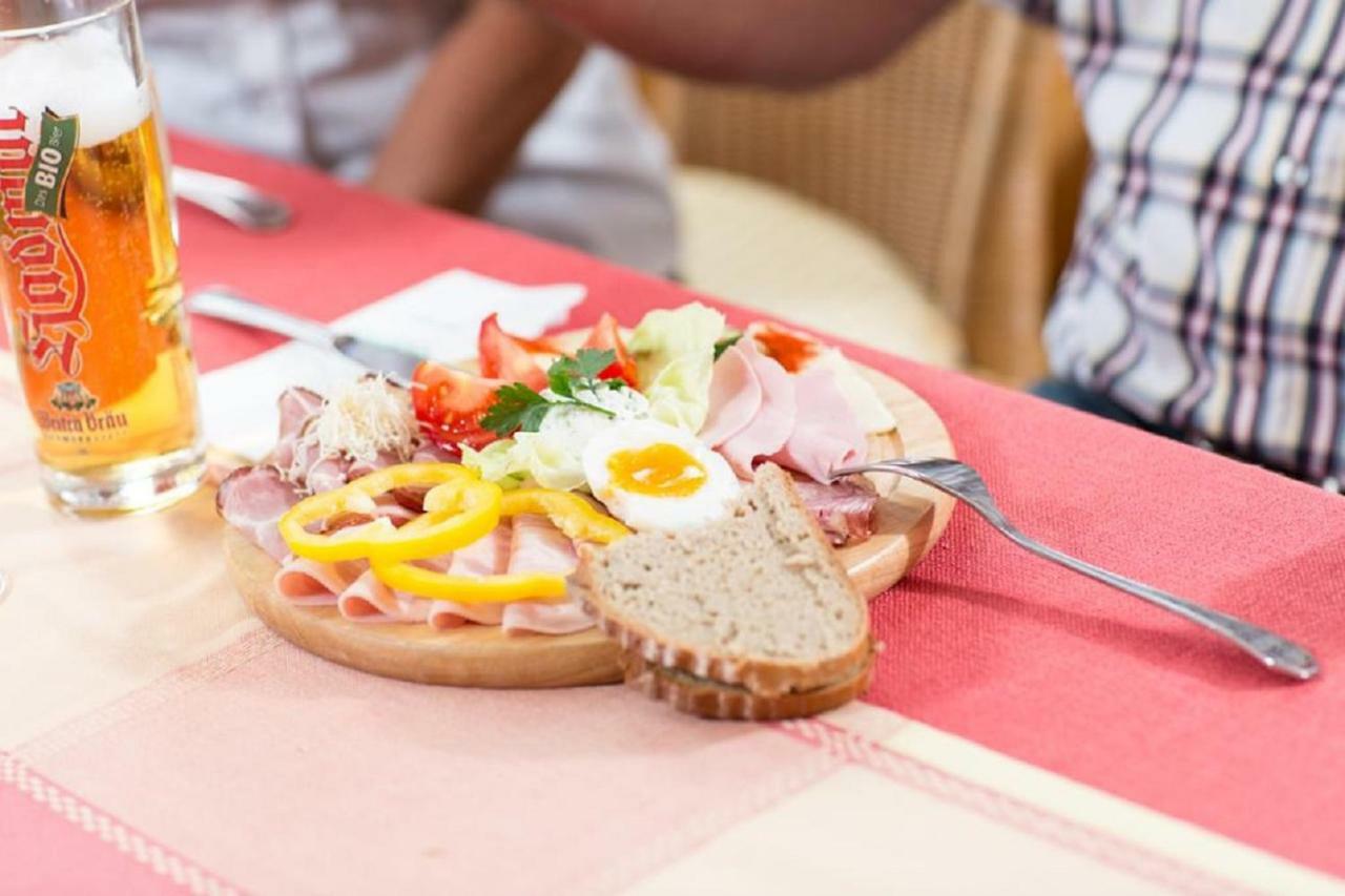 Cafe-Pension Kristall Hirschenwies Buitenkant foto